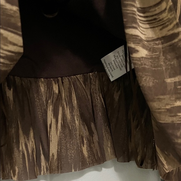 NWT House Of Harlow Patterned Long Sleeve Top - Picture 8 of 9